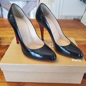 Christian Louboutin Décolleté patent pumps sz 38